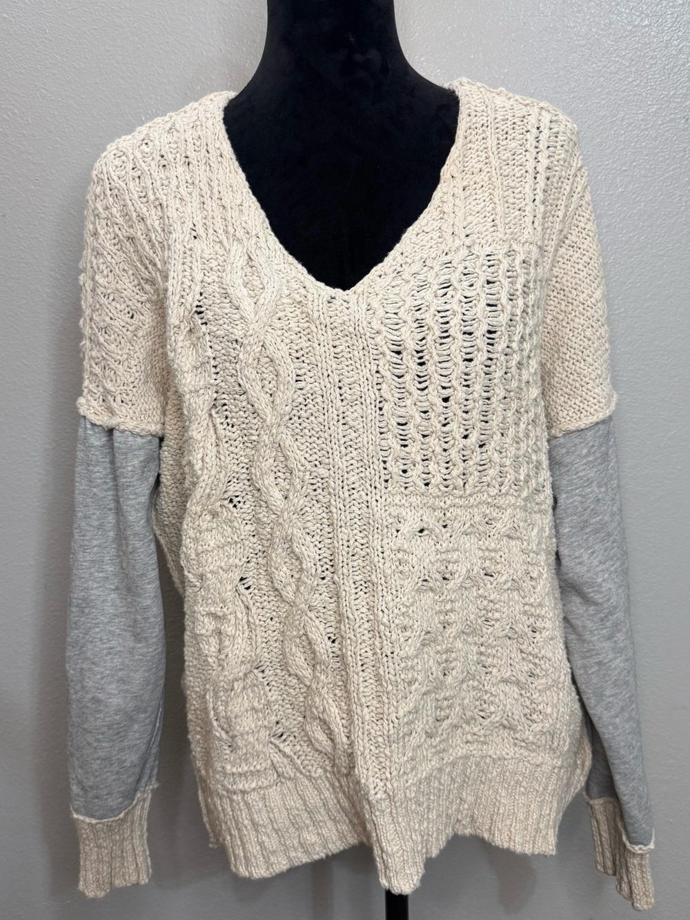 Cream Cable-Knit V-Neck Sweater with Heather Gray Sleeves